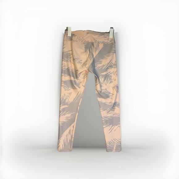 Fabletics Salar Capri Leggings XS PowerHold Palm Print Peach Gray NWT Retail $65 - Picture 1 of 8